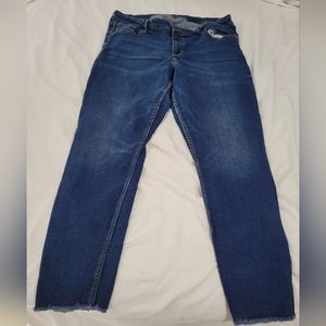 Medium Wash Ankle Length cropped Jeans
